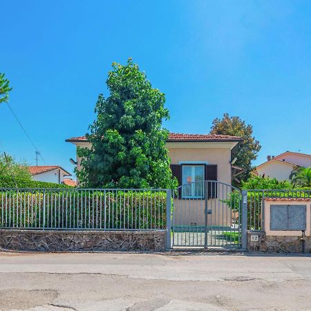 Holiday Home Francesca By Interhome Marina di Pietrasanta Extérieur photo